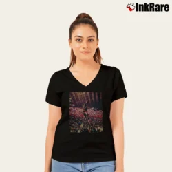 Women’s clyde drexler the glide for Retro NBA Fans V-Neck Tee in black | Chic Neckline, Soft Texture