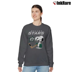 Women’s Dallas Stars Ice Hockey Snoopy NHL Relaxed Sweatshirt in charcoal | Soft, Laid-Back Vibe