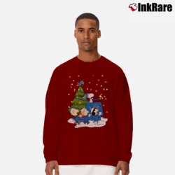 Men’s Detroit Lions Are Coming To Town Snoopy Christmas Long-Sleeve Shirt in maroon | Sleek, Lightweight, Year-Round Wear