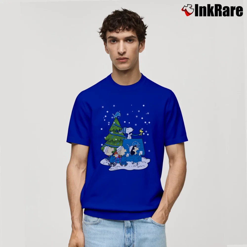 Men’s Detroit Lions Are Coming To Town Snoopy Christmas Classic T-Shirt in royal blue | Soft, Breathable Everyday Wear