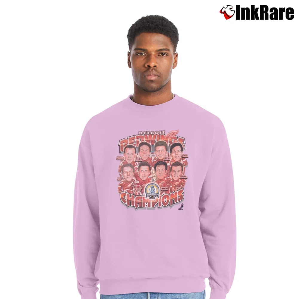 Men’s Detroit Red Wings Caricature Yzerman Crewneck Sweatshirt in light pink | Cozy Fabric, Clean Style
