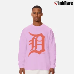 Men’s Detroit Tigers Logo Graphic Long-Sleeve Shirt in light pink | Sleek, Lightweight, Year-Round Wear