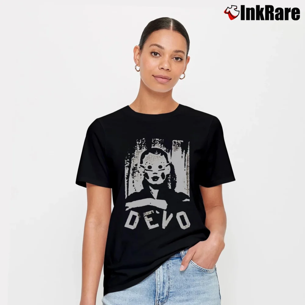 Women’s Devo Signature T-Shirt in black | Soft, Flattering Fit