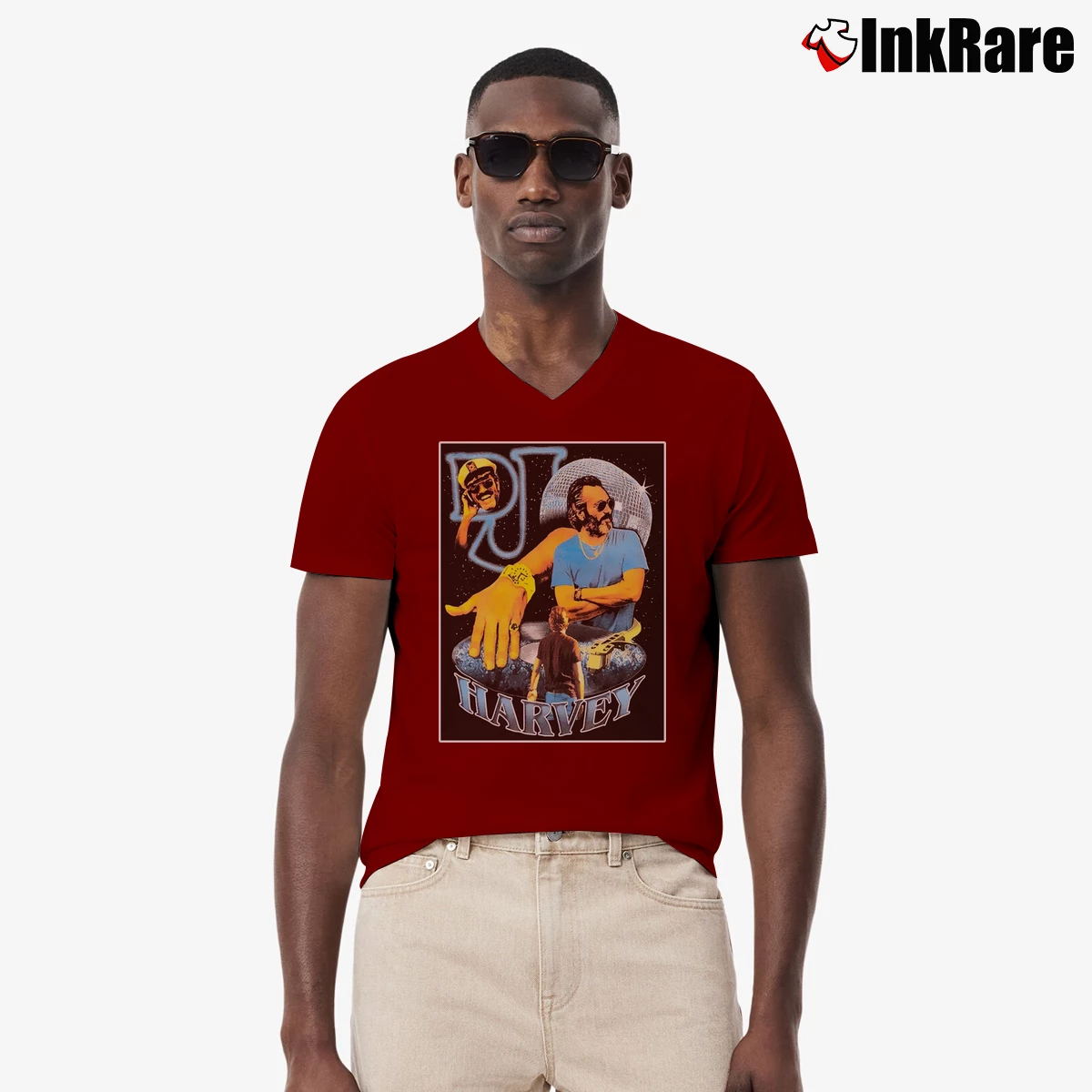 Dj Harvey Black 70s Disco Hippie Souvenir Men’s V-Neck Tee in maroon – Modern Essential Men’s Dj Harvey Black 70s Disco Hippie Souvenir V-Neck Tee in maroon | Sharp, Breathable, Everyday Staple