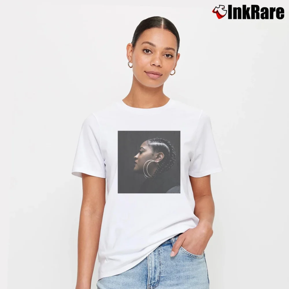 Women’s Eve Rapsody Hip Hop Graphic Signature T-Shirt in white | Soft, Flattering Fit
