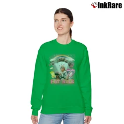 Women’s Fat Nick Graphic Relaxed Sweatshirt in irish green | Soft, Laid-Back Vibe