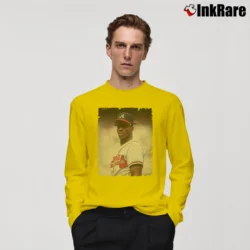 Men’s fred mcgriff atlanta braves retro baseball fan Long-Sleeve Shirt in yellow | Sleek, Lightweight, Year-Round Wear