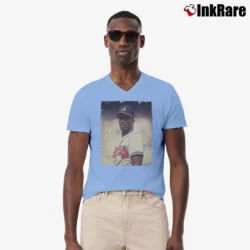 Men’s fred mcgriff atlanta braves retro baseball fan V-Neck Tee in light blue | Sharp, Breathable, Everyday Staple