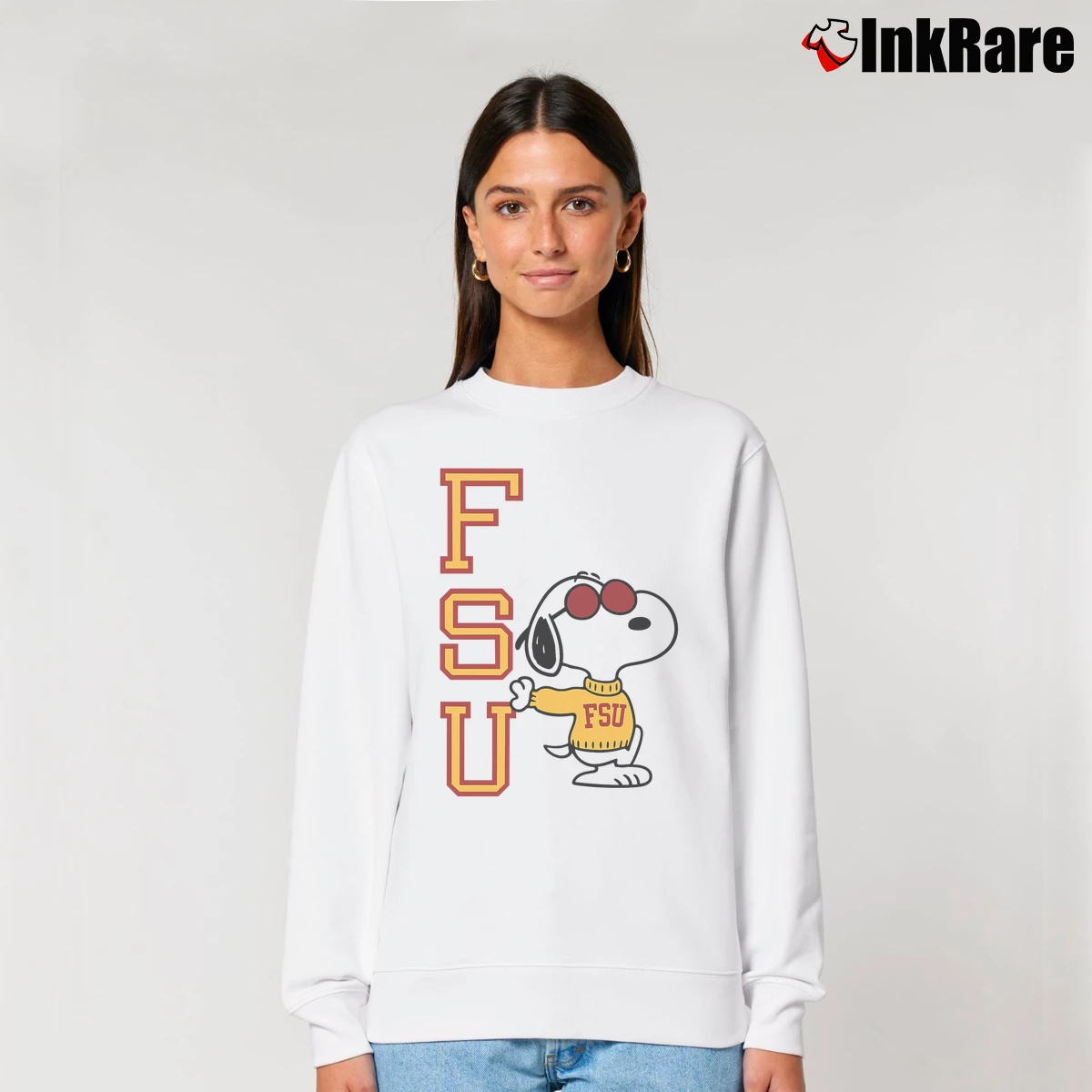 fsu snoopy Women’s Relaxed Sweatshirt in white – Cozy Casual Women’s fsu snoopy Relaxed Sweatshirt in white | Soft, Laid-Back Vibe