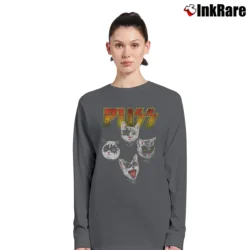 Women’s Funny Kiss Puss Cat Rock Long-Sleeve Top in charcoal | Sleek, Versatile, All-Season