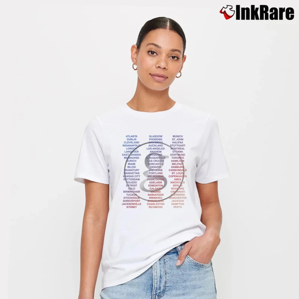 Women’s Garth Brooks 1998 American Tour Graphic Signature T-Shirt in white | Soft, Flattering Fit