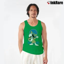 Men’s Golden State Warriors Snoopy Dabbing Tank Top in irish green | Breathable, Active-Friendly Design