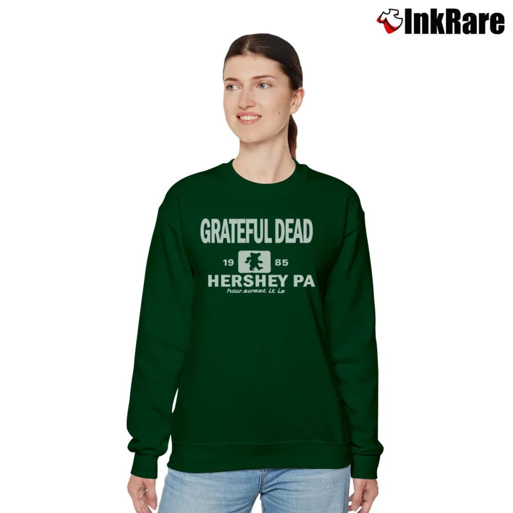 Women’s Grateful Dead 1985 Hershey PA How Sweet It Is Relaxed Sweatshirt in forest green | Soft, Laid-Back Vibe