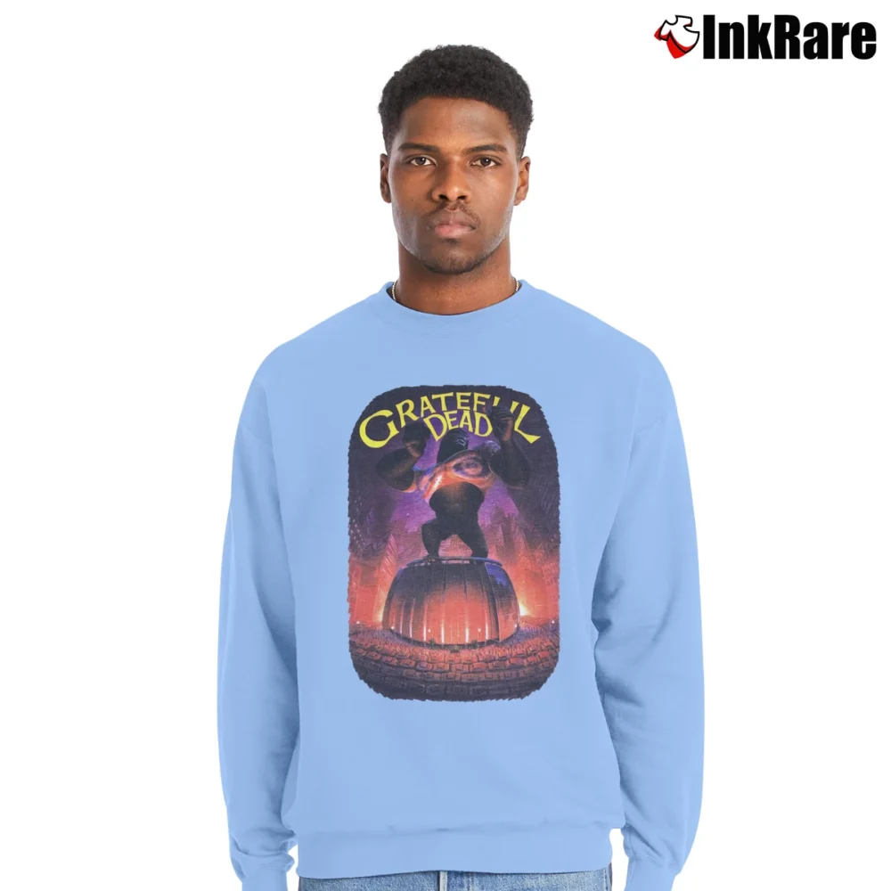 Men’s Grateful Dead 1988 King Kong Madison Square Garden Crewneck Sweatshirt in light blue | Cozy Fabric, Clean Style