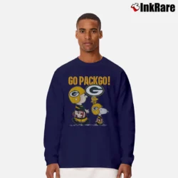 Men’s Green Bay Packers Go Pack Go Snoopy Long-Sleeve Shirt in navy | Sleek, Lightweight, Year-Round Wear