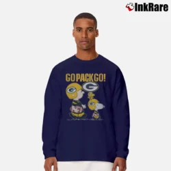 Men’s Green Bay Packers Snoopy Charlie Brown 80s 90s Long-Sleeve Shirt in navy | Sleek, Lightweight, Year-Round Wear