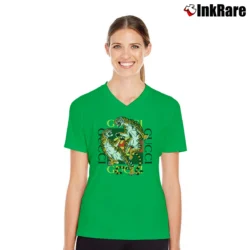 Women’s Gucci Brand Tiger Fighting Fashion Graphic V-Neck Tee in irish green | Chic Neckline, Soft Texture