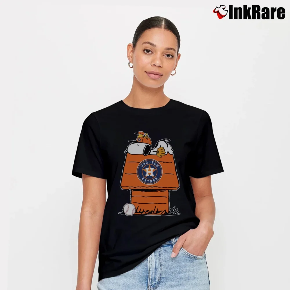 Women’s Houston Astros Baseball Snoopy Signature T-Shirt in black | Soft, Flattering Fit