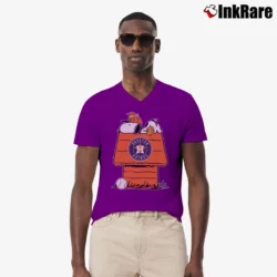 Men’s Houston Astros Baseball Snoopy V-Neck Tee in purple | Sharp, Breathable, Everyday Staple