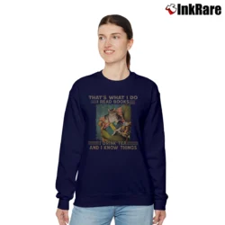 Women’s I Read Books I Drink Tea I Know Things Cat Book Lover Relaxed Sweatshirt in navy | Soft, Laid-Back Vibe