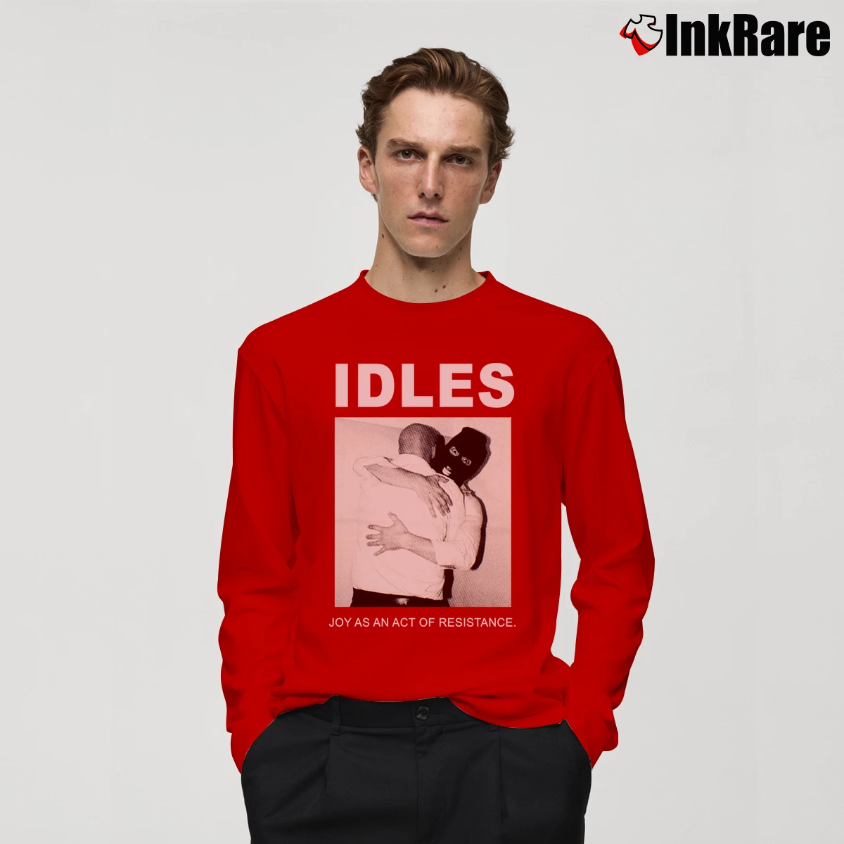 Men’s Idles Joy As An Act Of Resistance Tour Long-Sleeve Shirt in red | Sleek, Lightweight, Year-Round Wear