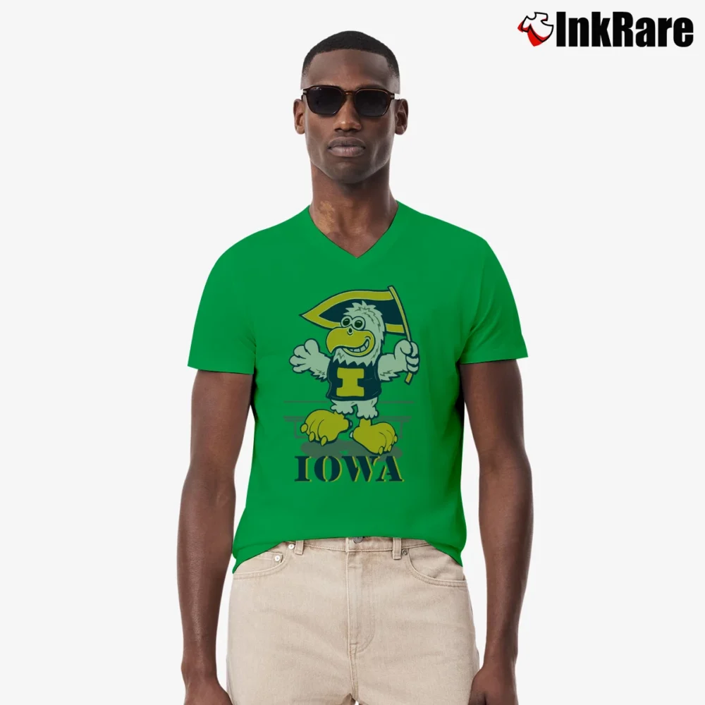 Men’s Iowa Hawkeyes 1987 Mascot Spellout 80s Graphic V-Neck Tee in irish green | Sharp, Breathable, Everyday Staple
