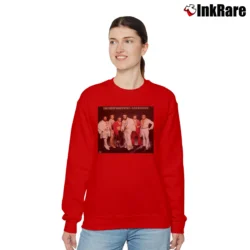 Women’s Isley Brothers Showdown Retro Gift Relaxed Sweatshirt in red | Soft, Laid-Back Vibe