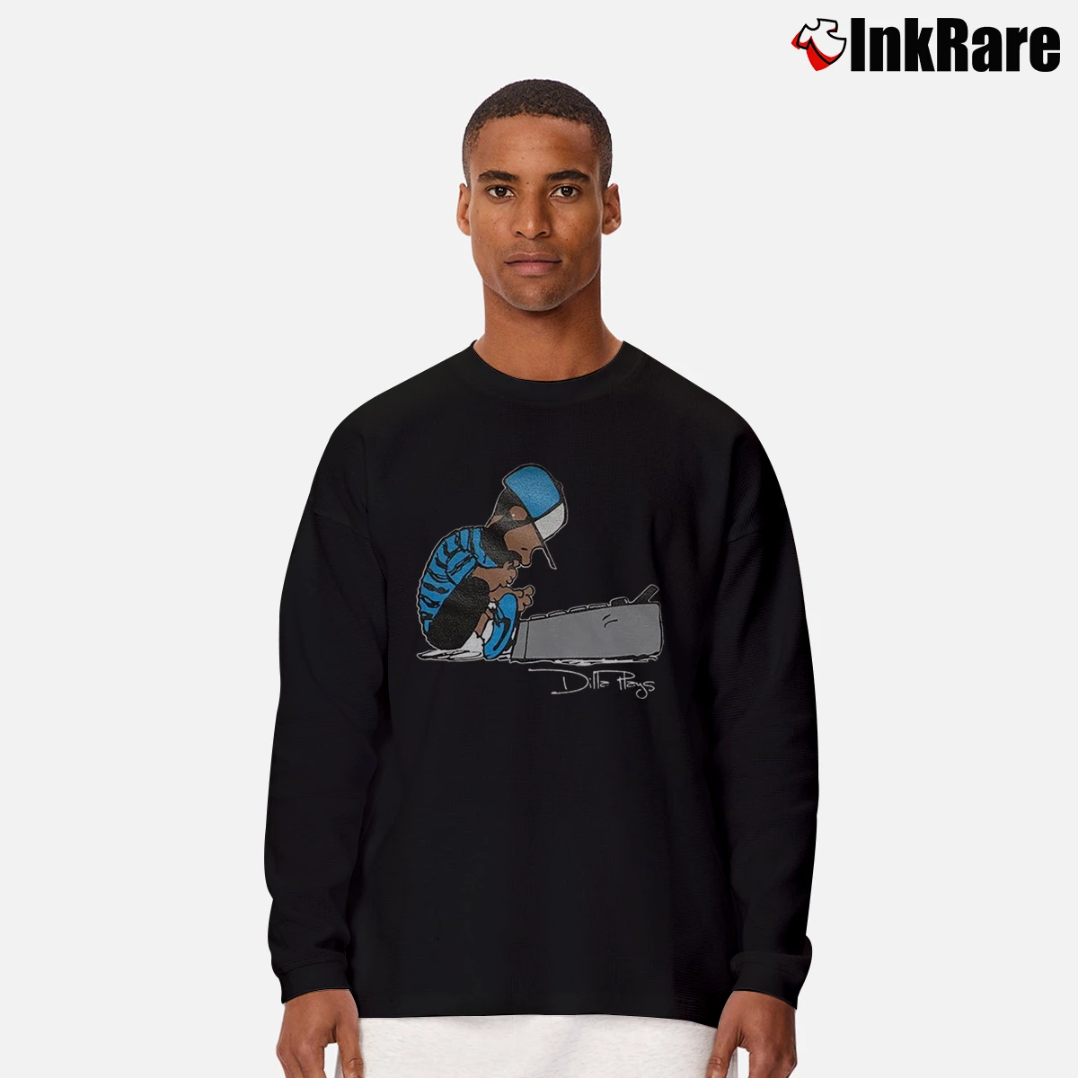 J Dilla Charlie Brown Men’s Long-Sleeve Tee in black – Versatile Layering Men’s J Dilla Charlie Brown Long-Sleeve Shirt in black | Sleek, Lightweight, Year-Round Wear