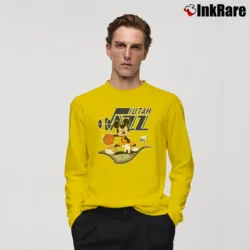 Men’s Jazz Basketball Player Mickey Mouse Long-Sleeve Shirt in yellow | Sleek, Lightweight, Year-Round Wear
