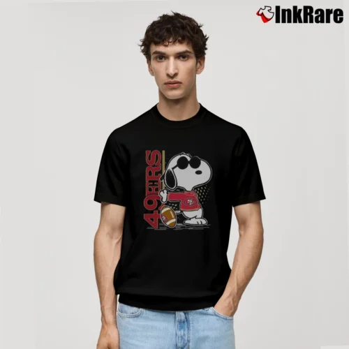 Joe Cool Snoopy San Francisco 49ers Men’s Classic Tee in black – Premium Comfort Men’s Joe Cool Snoopy San Francisco 49ers Classic T-Shirt in black | Soft, Breathable Everyday Wear