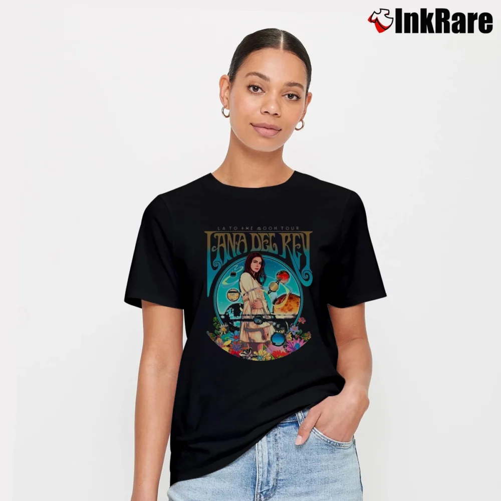 Women’s Lana Del Rey Fanart Signature T-Shirt in black | Soft, Flattering Fit