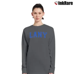 Women’s Lany Varsity Graphic Long-Sleeve Top in charcoal | Sleek, Versatile, All-Season