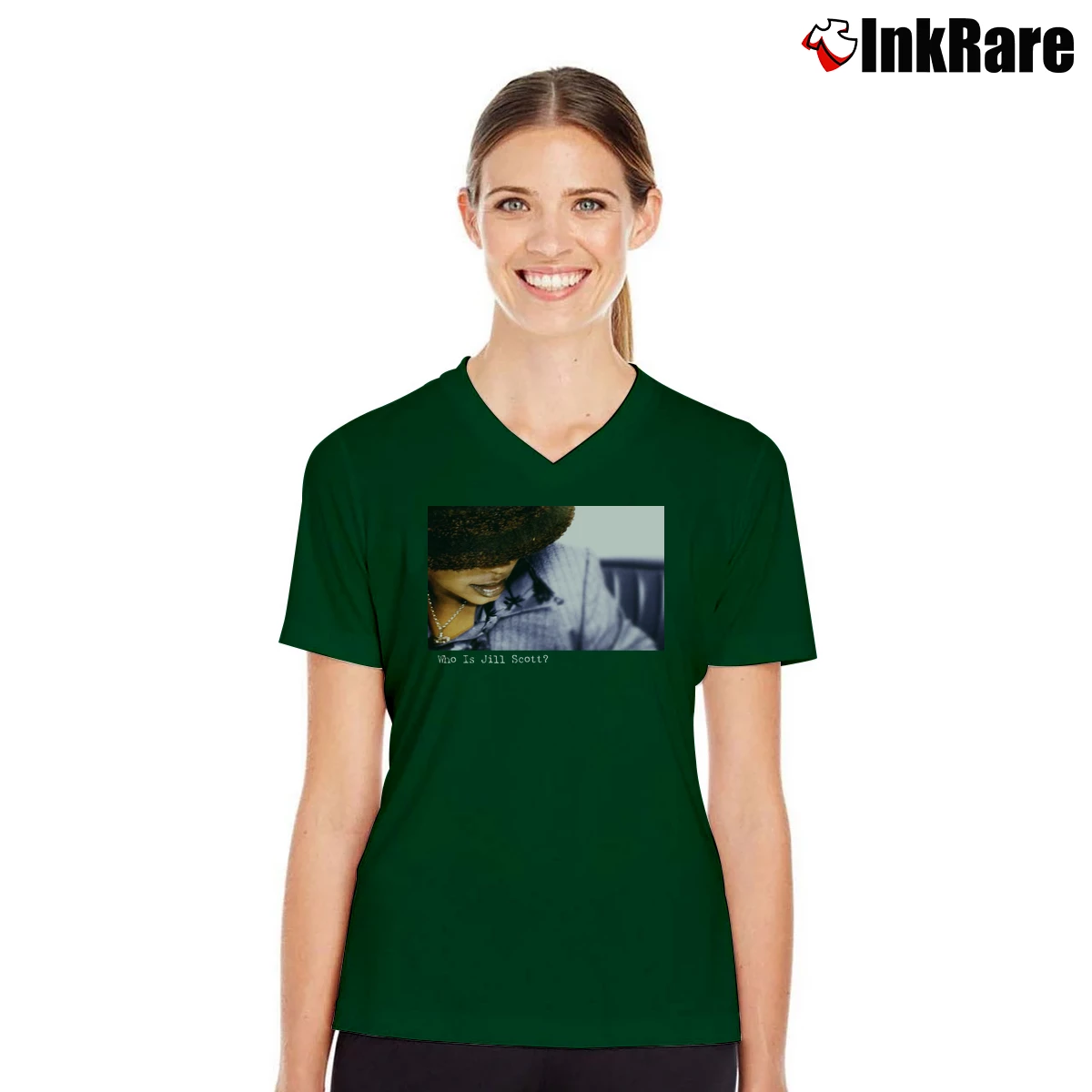 Women’s Leisure Raglane V-Neck Tee in forest green | Chic Neckline, Soft Texture