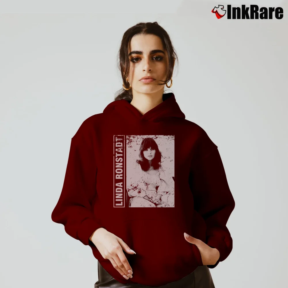 Women’s linda ronstadt 80s 90s vintage distressed retro Cozy Hoodie in maroon | Warm, Structured, Stylish