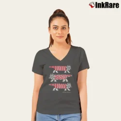 Women’s Lisa Larson Uniqlo Cat V-Neck Tee in charcoal | Chic Neckline, Soft Texture