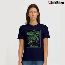 Women’s Lizard Lick Towing Ron Chain Signature T-Shirt in navy | Soft, Flattering Fit