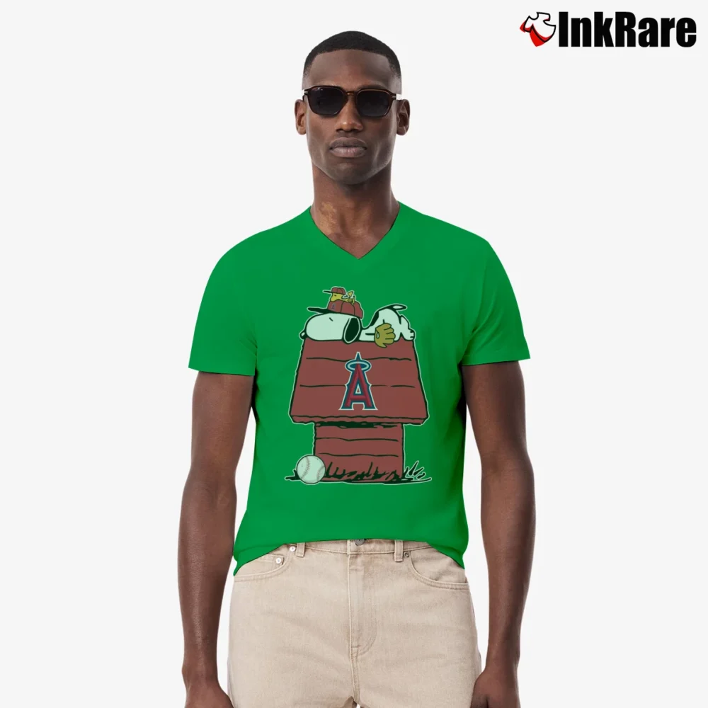 Men’s Los Angeles Angels Snoopy Baseball V-Neck Tee in irish green | Sharp, Breathable, Everyday Staple