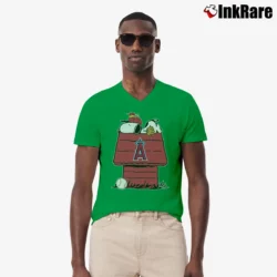 Men’s Los Angeles Angels Snoopy Baseball V-Neck Tee in irish green | Sharp, Breathable, Everyday Staple