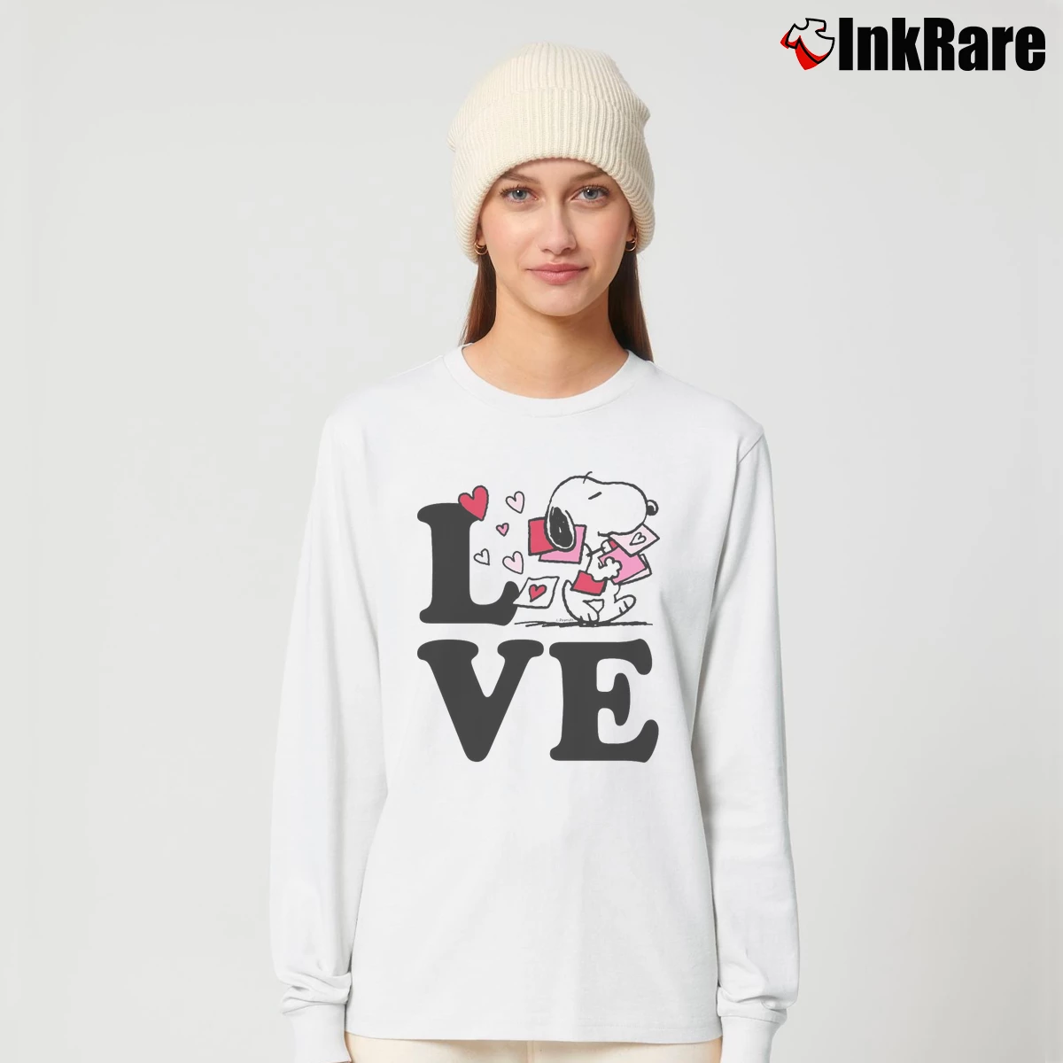 Women’s love snoopy Long-Sleeve Top in white | Sleek, Versatile, All-Season