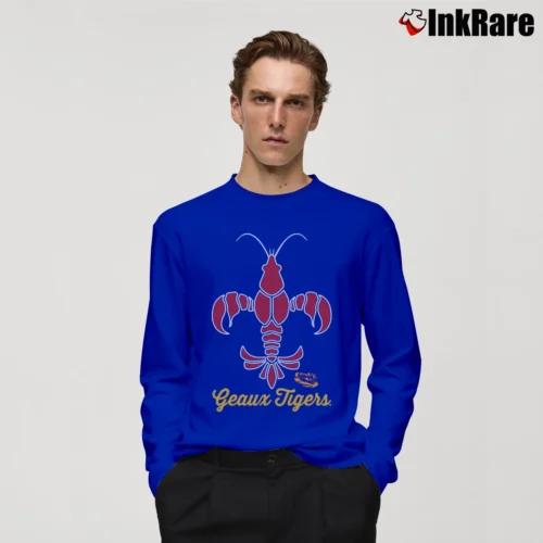 LSU Tigers Crawfish Fleur De Lis Graphic Men’s Long-Sleeve Tee in royal blue – Versatile Layering Men’s LSU Tigers Crawfish Fleur De Lis Graphic Long-Sleeve Shirt in royal blue | Sleek, Lightweight, Year-Round Wear