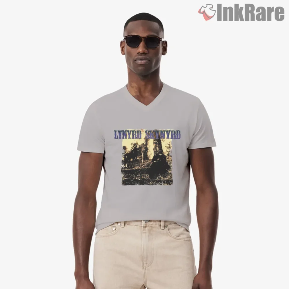 Men V neck sport grey with distressed Last Rebel artwork