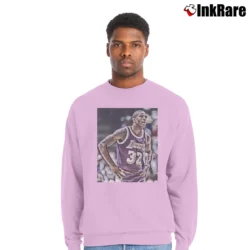 Men’s Magic Johnson Los Angeles Lakers Crewneck Sweatshirt in light pink | Cozy Fabric, Clean Style
