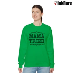 Women’s Mama Tried Retro Country Music Relaxed Sweatshirt in irish green | Soft, Laid-Back Vibe