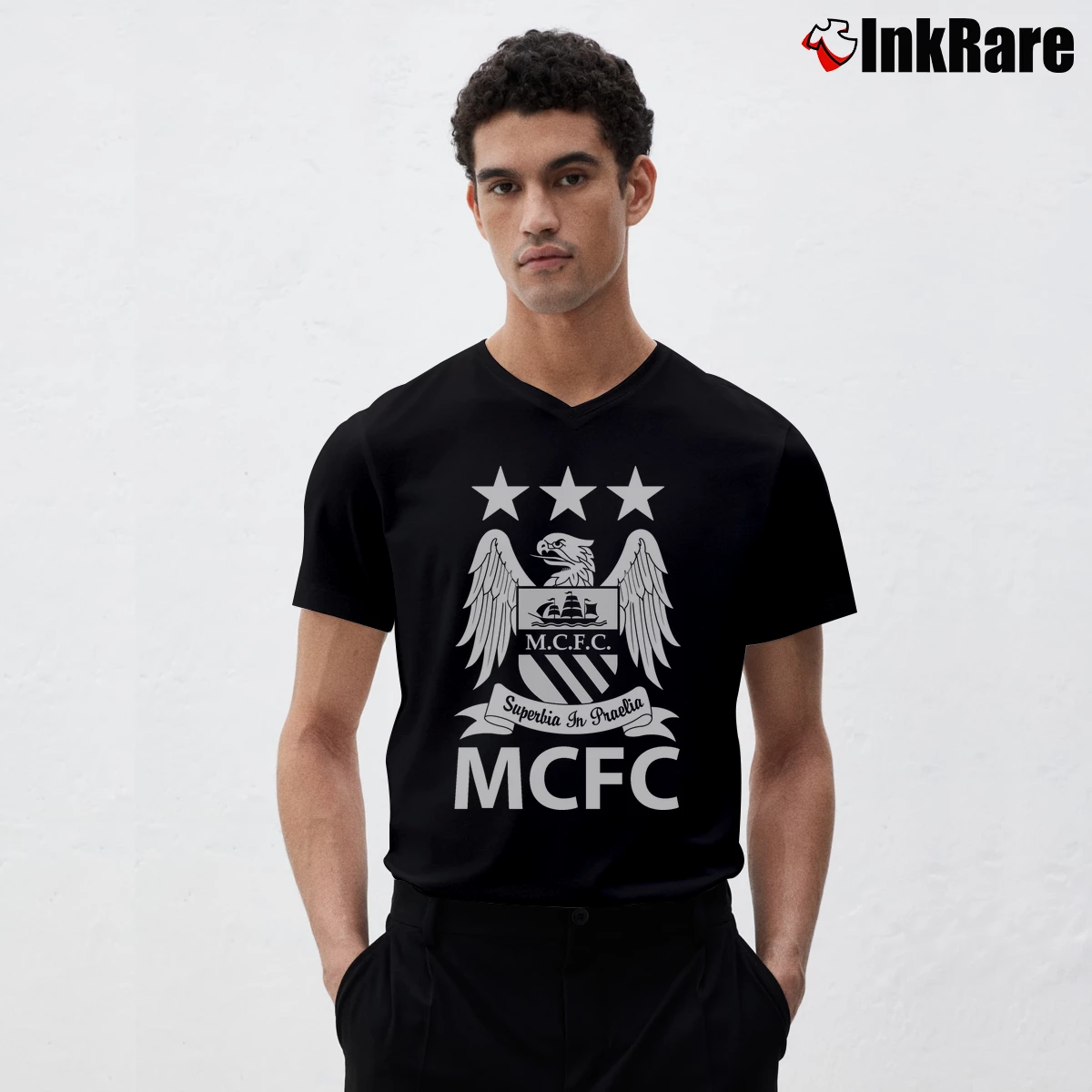 Manchester City Football Club Men’s V-Neck Tee in black – Modern Essential Men’s Manchester City Football Club V-Neck Tee in black | Sharp, Breathable, Everyday Staple
