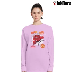 Women’s Manchester United Mascot Red Devil 90s Graphic Long-Sleeve Top in light pink | Sleek, Versatile, All-Season