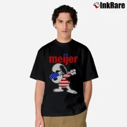 Men’s Meijer Snoopy Dabbing Character Classic T-Shirt in black | Soft, Breathable Everyday Wear