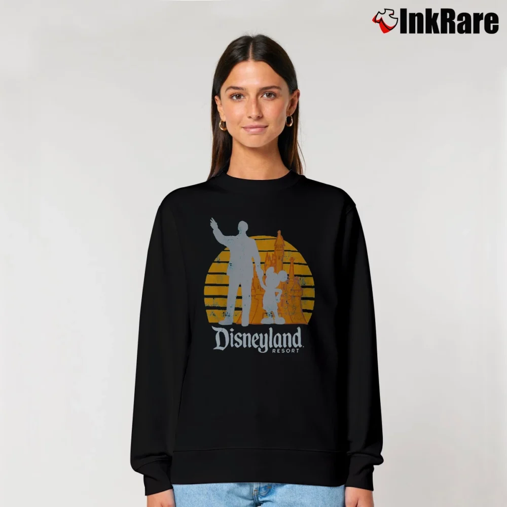 Women’s Mickey Mouse And Walt Disney Partners Statue Relaxed Sweatshirt in black | Soft, Laid-Back Vibe