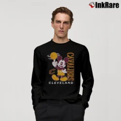 Men’s Mickey Mouse Cleveland Cavaliers Basketball Fan Long-Sleeve Shirt in black | Sleek, Lightweight, Year-Round Wear