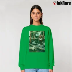Women’s Mike Tyson With His Tiger Graphic Relaxed Sweatshirt in irish green | Soft, Laid-Back Vibe