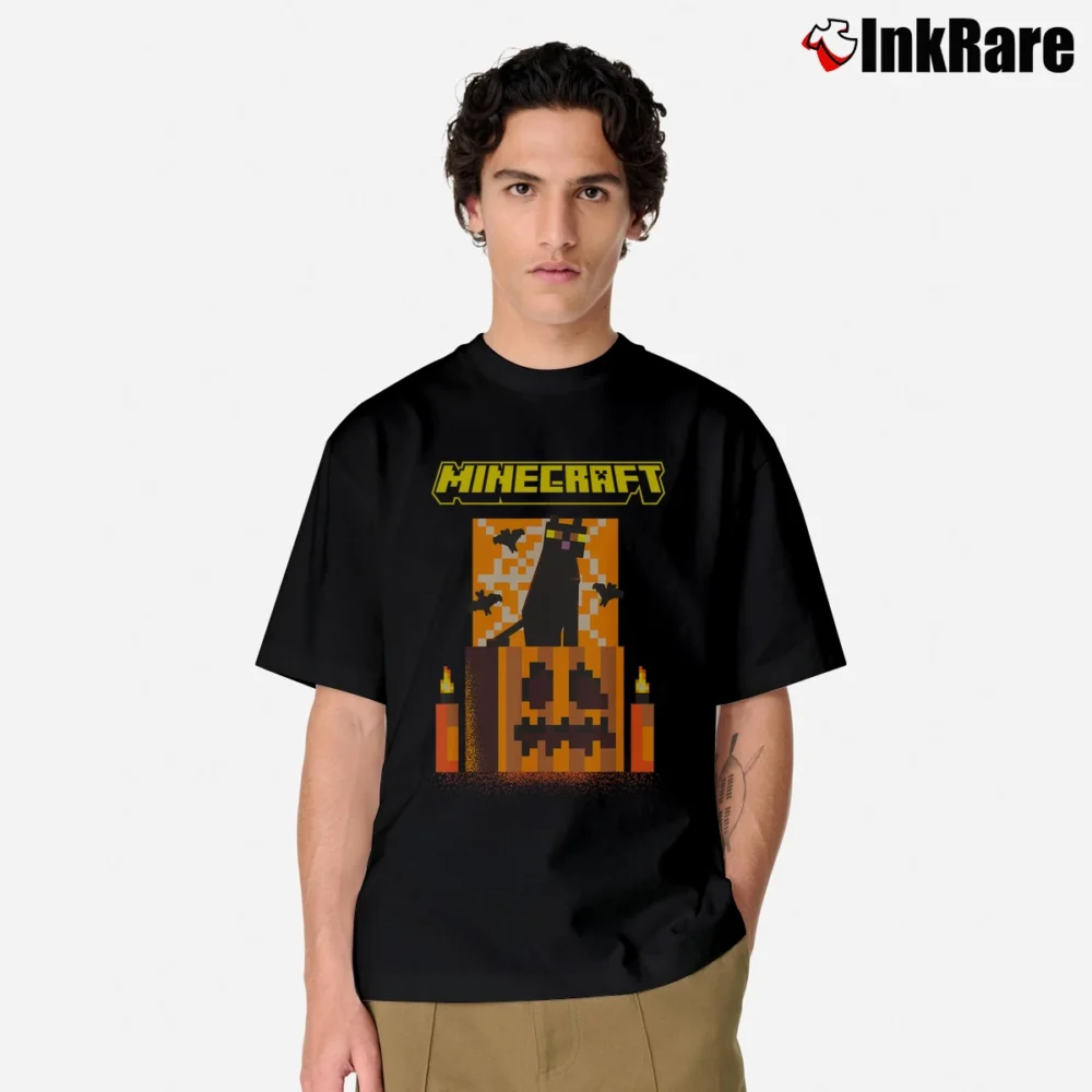 Men’s Minecraft Halloween Black Cat On Pumpkin Classic T-Shirt in black | Soft, Breathable Everyday Wear
